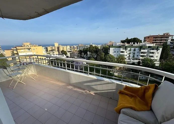 Flat With Terrace And Sea Views In Torremolinos - Miro